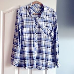 Vineyard Vines Button Down Shirt. Sz 18